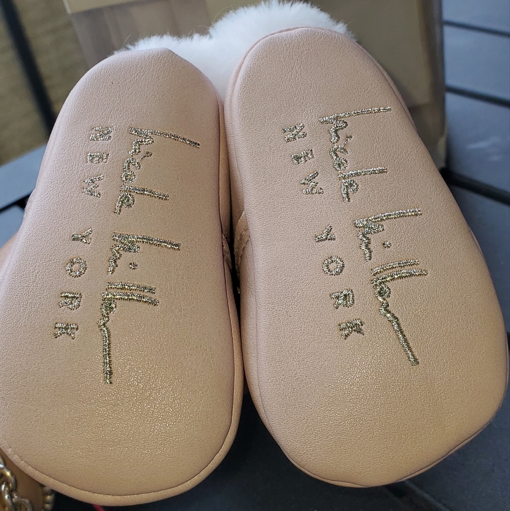Nicole Miller Embroidered Pink & Silver Bunny White Fur Pom Crib Shoes 0- 6 Mos - Picture 4 of 8